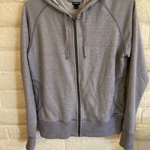 Women’s Patagonia zip sweatshirt